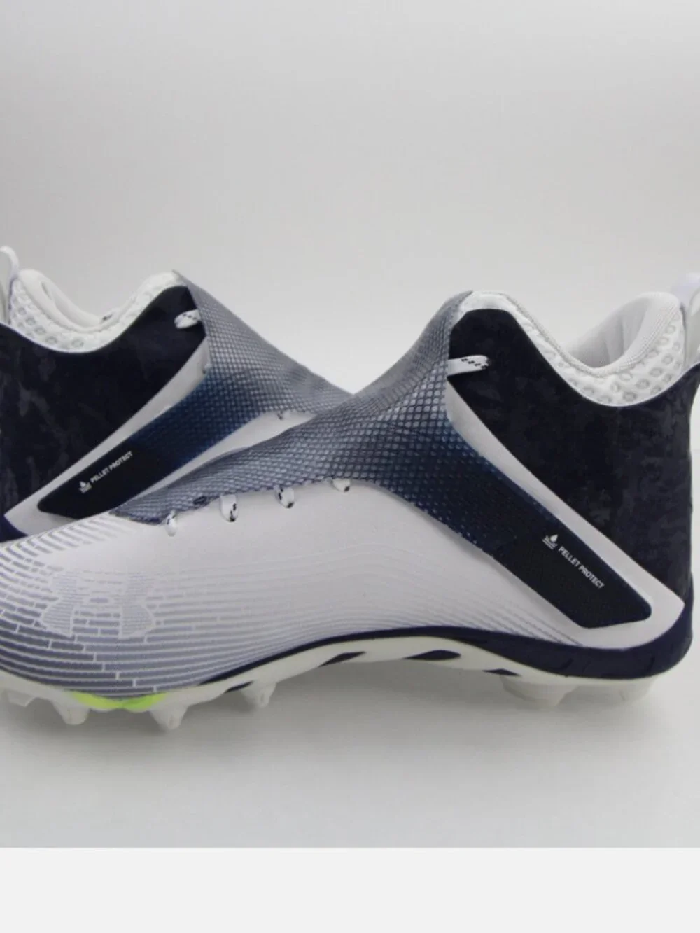 Mens NWT Under Armour Highlight football cleats